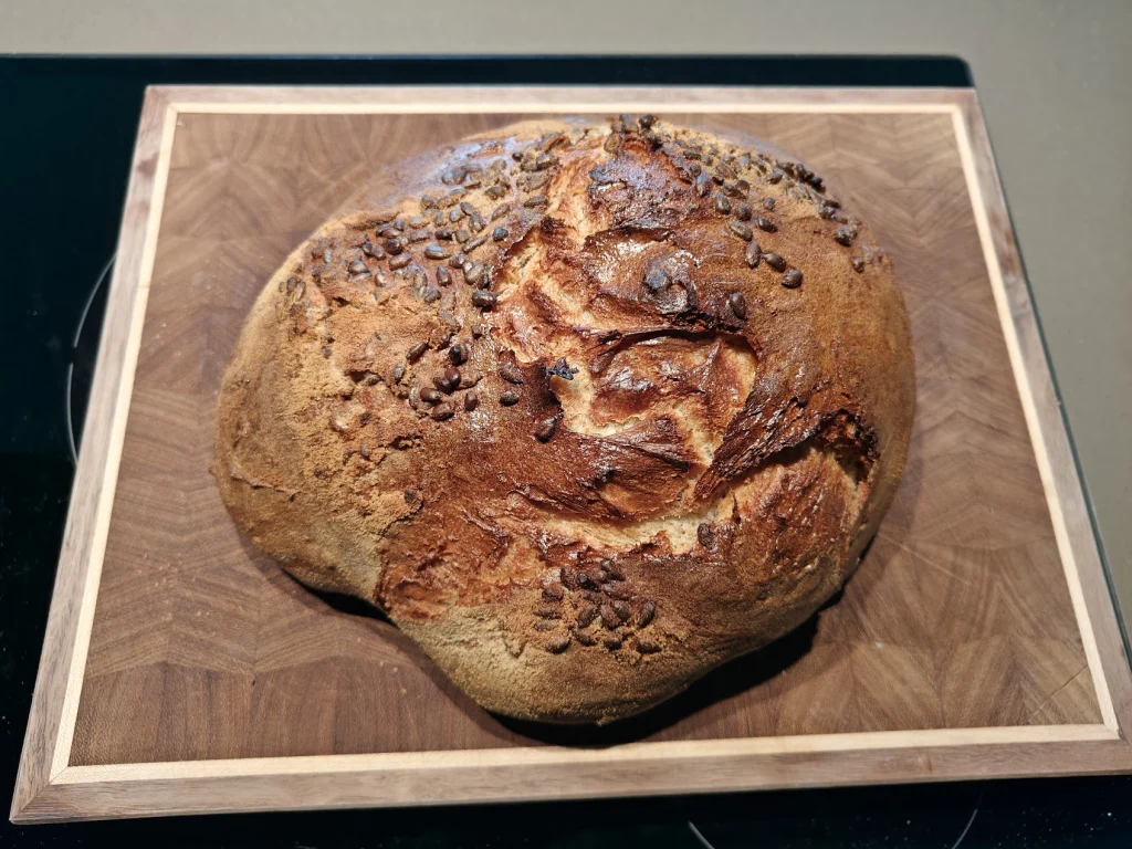fertiges Sauerteig Brot