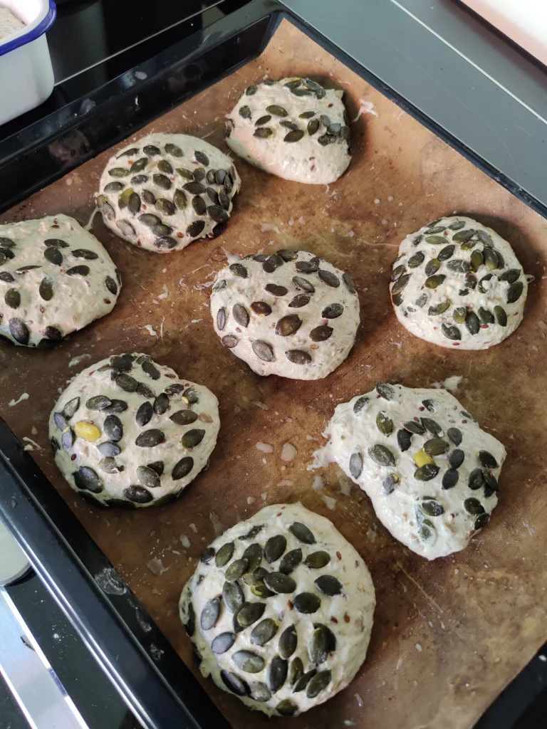 Dinkel Kornbrötchen nach Paulines Rezept
