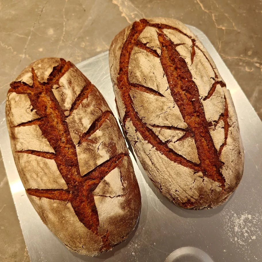 Roggen Mischbrot kross gebacken