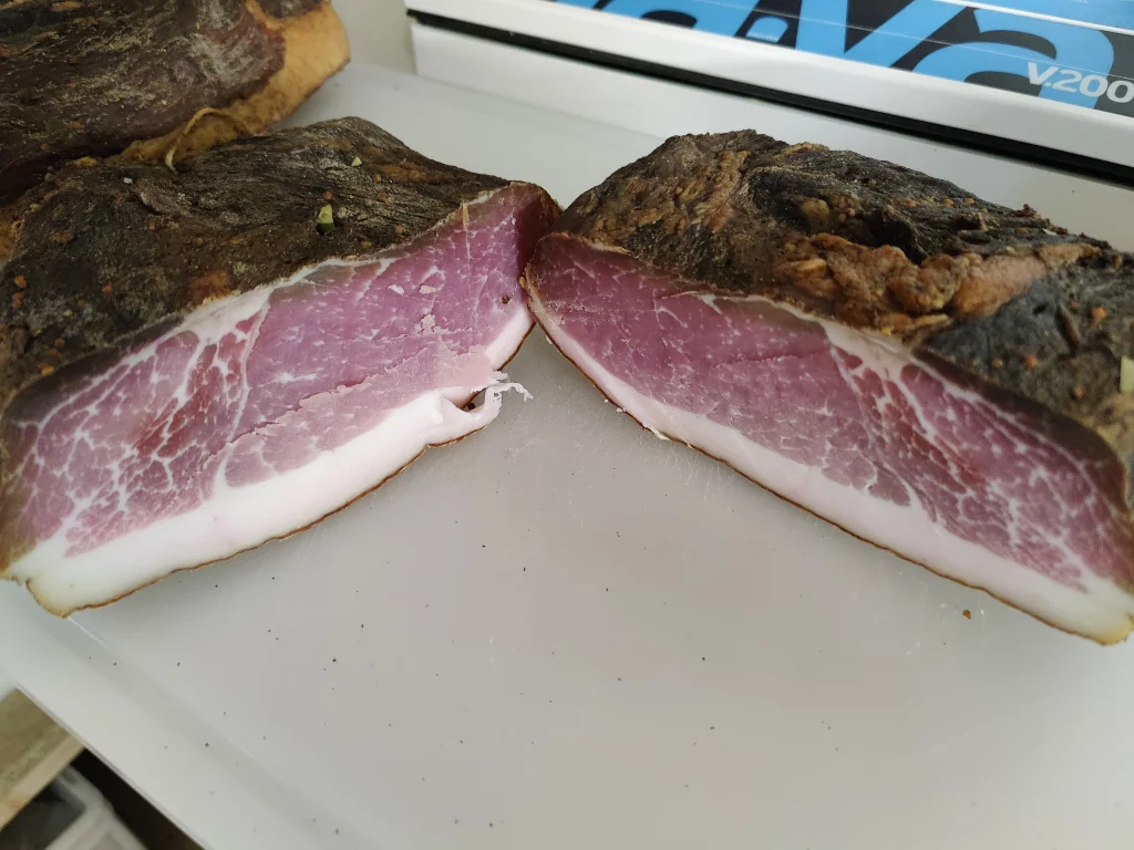 Speck 1. Anschnitt noch recht frisch.